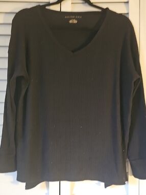 American Eagle Black V-Neck Ribbed Long Sleeve Top